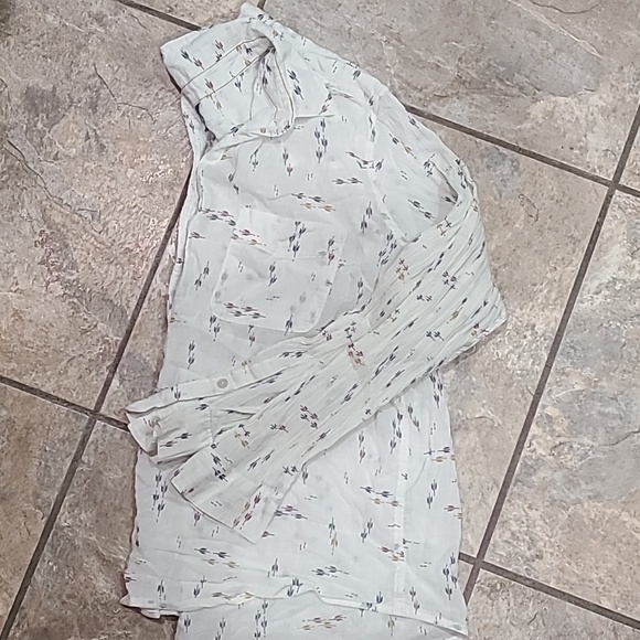 Womens 2xl eddie bauer light button up - Picture 5 of 7